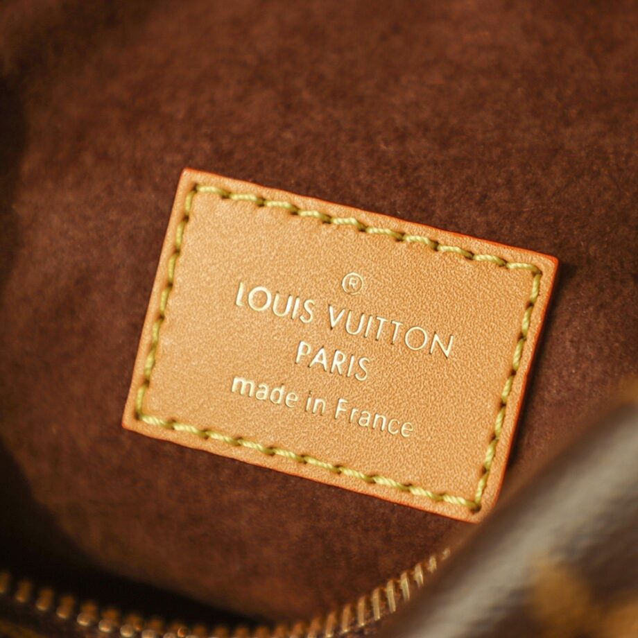 Louis Vuitton M46358 Side Trunk Box Bag