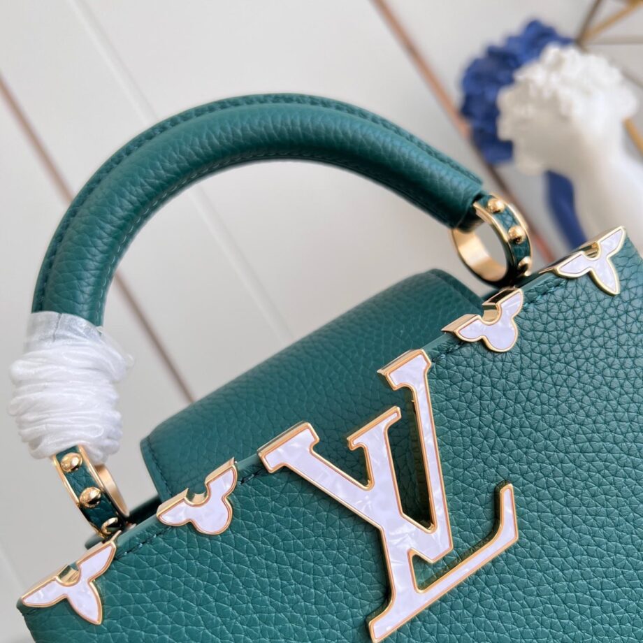 Louis Vuitton M48865 Mini Capucines Mini Handbag