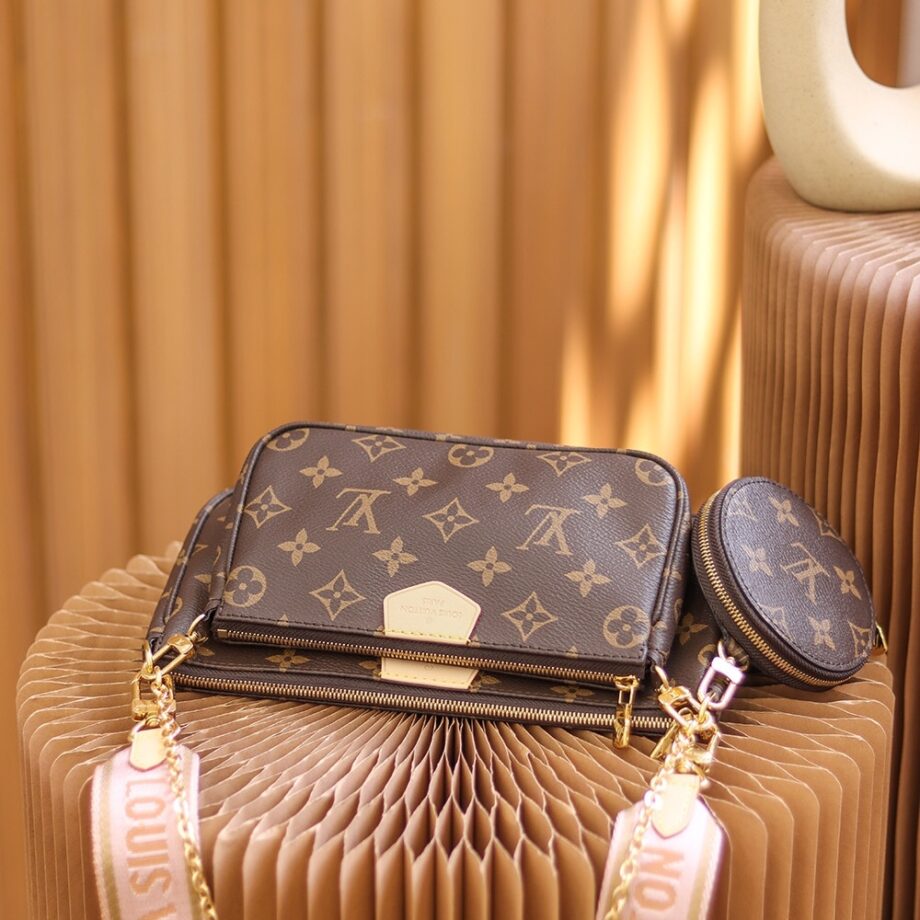 Louis Vuitton M44840 Multi Pochette Accessories Handbag