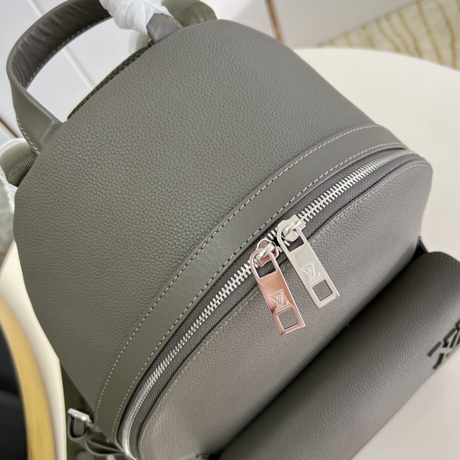 Louis Vuitton M21362 Takeoff Backpack