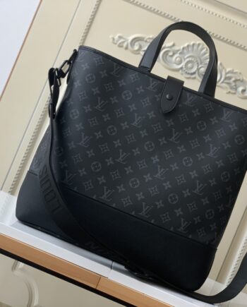 louis vuitton m45914 black saumur tote bag