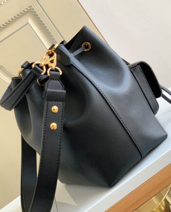 louis vuitton m57687 lockme black cowhide bucket bag