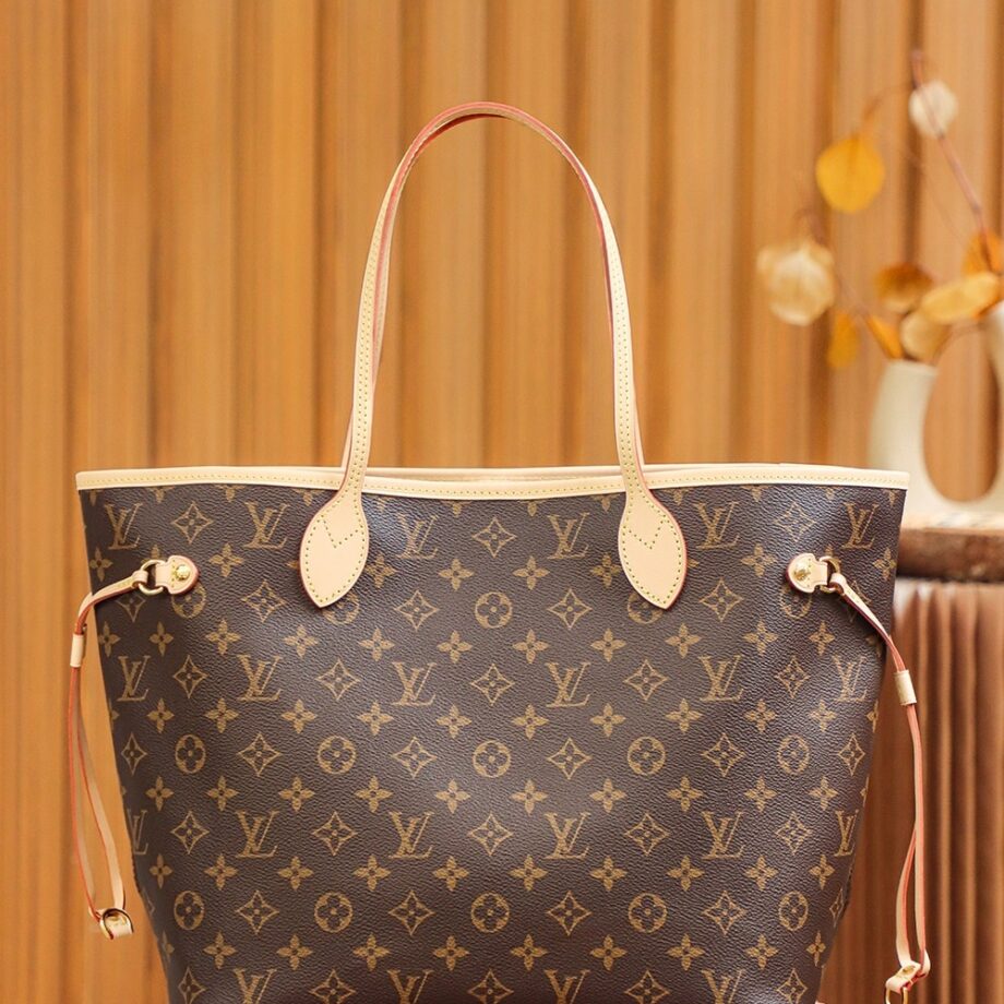 Louis Vuitton M40995 Neverfull MM Shopping Bag