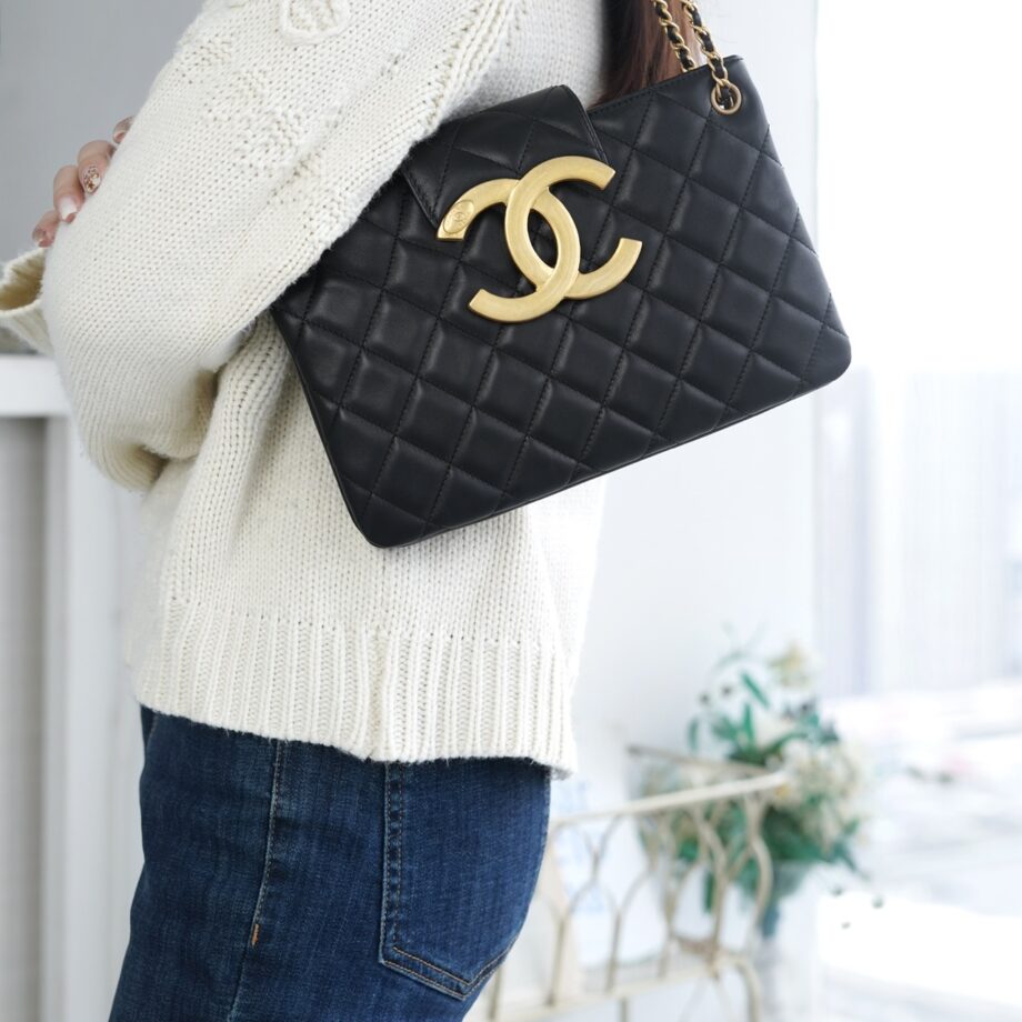 Chanel 24C Vintage Tote Bag